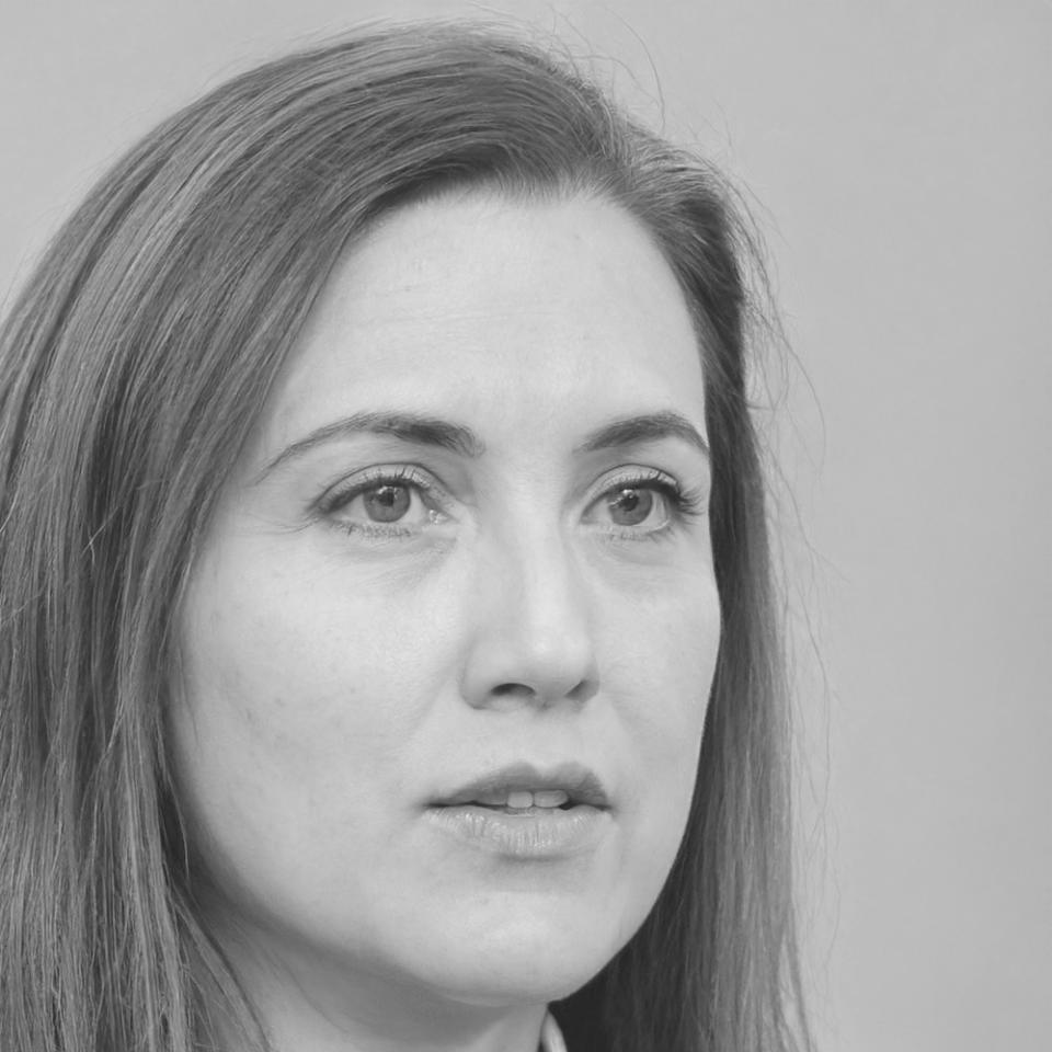 Esperanza Montiel, Especialista en Planificación Financiera Personal